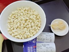 店里切好的馍-清真·马洪小炒泡馍馆(钟楼回民街店)