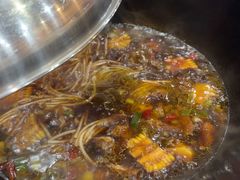 -70後铁锅炖(坡博总店)