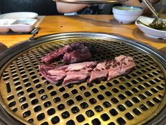 -唯成•韩国炭火烤肉 유성고기