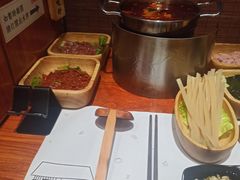 -独食火锅·半米屋台(直营总店)