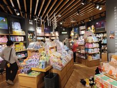 -九木杂物社(东方新天地店)