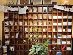 -邊城書店