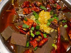 鸭血-游园觅食记夜市·小龙虾大排档
