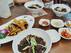-贵宾庄炸酱面·韩式料理(高区店)