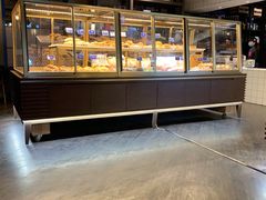 面包甜点陈列柜-黑草莓(重庆路店)