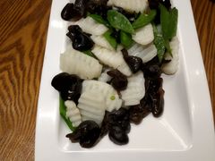 -赶海部落海鲜城(海阳路店)