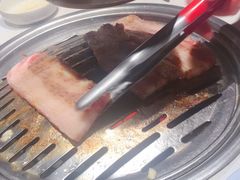 满心尝五花肉-本家韩国烤肉(青岛万象城店)