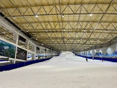 -乔波室内滑雪场