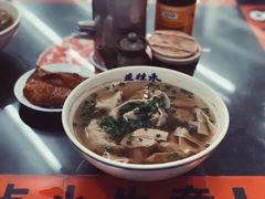 特制酒香鲜肉大馄饨-逸桂禾面馆