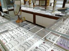 -明月眼镜(三坝店)
