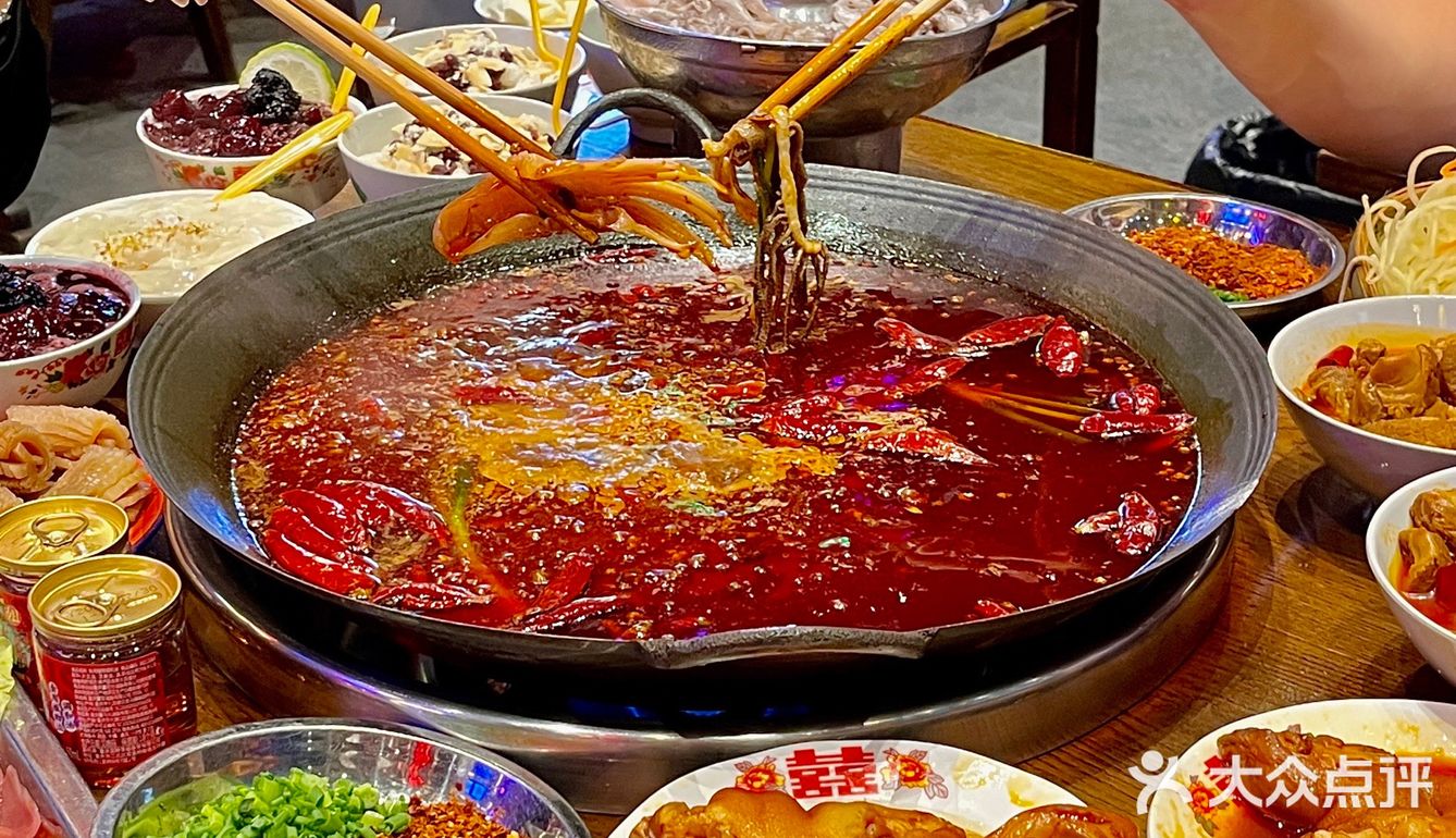 成都！不敢想象这一口下去有多香[流泪]