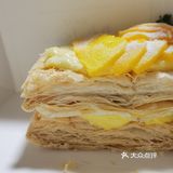 开在了长宁中山公园附近的龙之梦商场的港丽餐厅门口