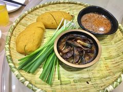 -乔家小院•本地小海鲜•非遗驴肉(万年泉路店)