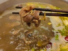 -乡土黄·鲜牛肉火锅·小龙虾(兴业街店)
