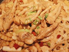 -多嘴超级肉蟹煲(中街恒隆故宫店)