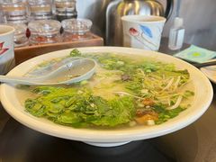 -大头虾越式风味餐厅(光明广场店)