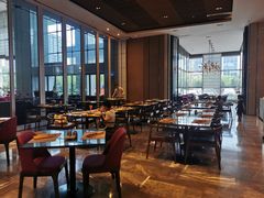 -飨食汇全日制餐厅·昆山皇冠假日酒店(九方店)