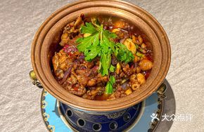 Mountain Pepper Frog with Guizhou Flavor