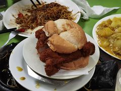 猪扒包-胜利茶餐室