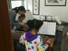 -秦汉胡同书法国画古筝围棋书院(漕宝日月光分馆)