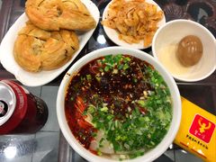 -牛一嘴·兰州牛肉面·大盘鸡(财富中心店)