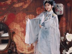 -翩若国风汉服体验馆