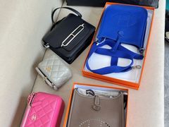 -聚云奢二手奢侈品黄金手表包包回收·中古店(三里屯总店)