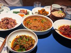 腾冲小锅米线-一坐一忘云南菜(嘉里中心店)