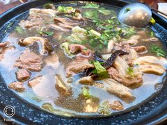 -谢老五跷脚牛肉·非遗传承店