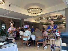 -刘姐啤酒鱼民族演艺餐厅(西街总店)