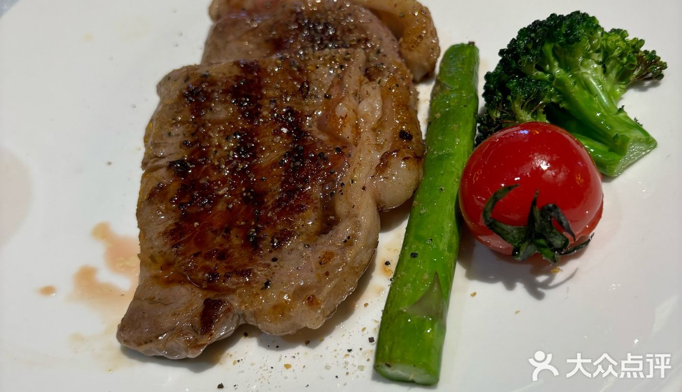 来吃份牛排🥩