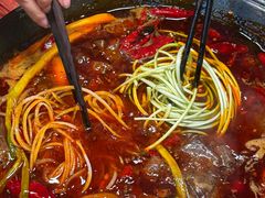 -黄潇洒老火锅(九眼桥宏济巷店)