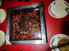 -二荆条·蜀鲜汇城市森林火锅