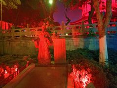 -绳金塔
