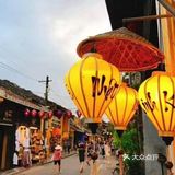 古城景区，欧洲游客很多