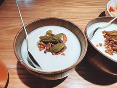 空运来的新疆酸奶-谷丽麦馕新疆菜·清真(步步高梅溪新天地店)