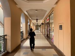 -首创奥特莱斯(西安店)
