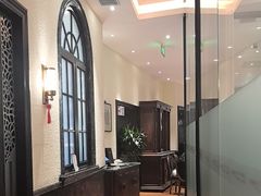 -醉辉皇上海之巅(上海中心大厦店)