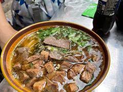 -花溪牛肉粉(八鸽岩店)