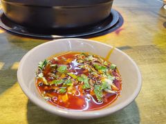 -爱妻·非遗鲜牛排火锅(川音店)