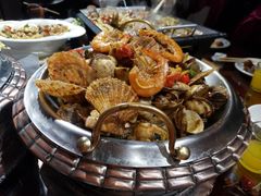 -东来菜馆•手抓海鲜家常菜•海鲜锅贴(鸽子窝店)