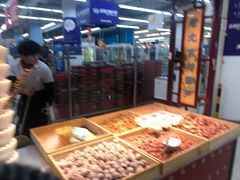 -大润发(张江店)