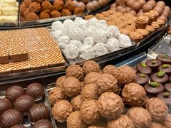 -Laderach 莱德拉(上海环贸iapm店)