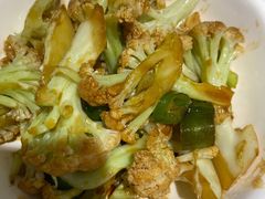 干锅菜花-馋笼小食堂-青岛大虾包(繁花里店)