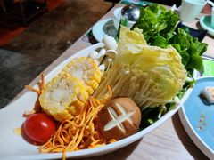 健康养生拼盘-探窝·竹笙椰子鸡(杨箕店)