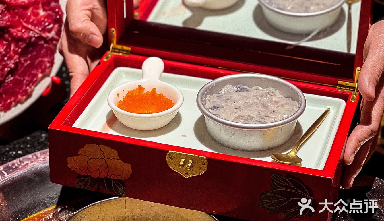 ‼️一边吃成都火锅，一边看川剧变脸丨女神节一起来吃火锅