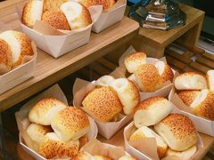 一口奶油芝士面包-巴黎贝甜·生日蛋糕(杭州文二路店)