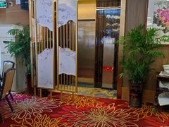 -万山楼海鲜酒家·二十三年老字号