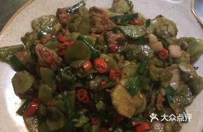 Stir-fried Lettuce Skin with Pork
