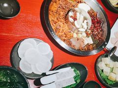 -谭鸭血老火锅(万象九宜城店)
